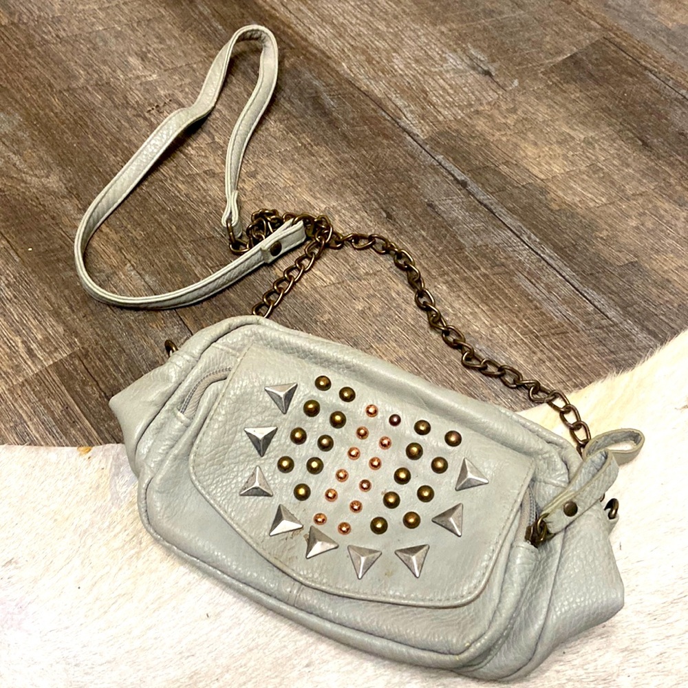 Small shoulder bag